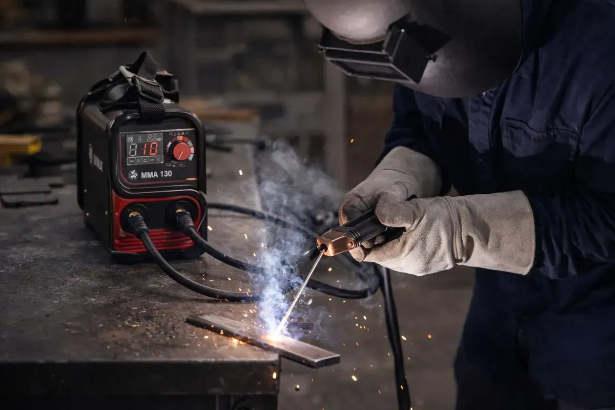 Soldadora Mini Erux 130a Compacta Y Eficiente